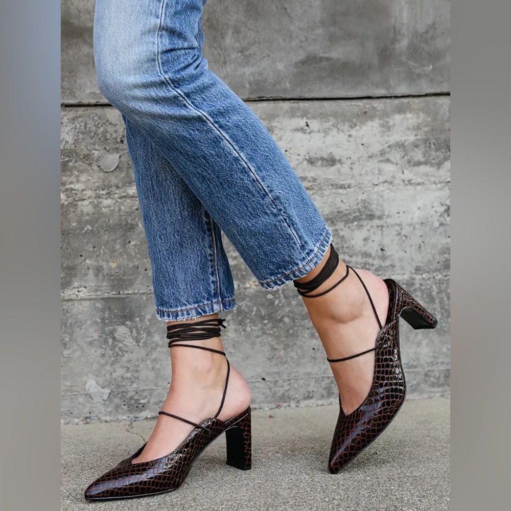 Jaggar Laced Croc Chocolate Brown Leather Pointed-Toe Lace-Up Mules